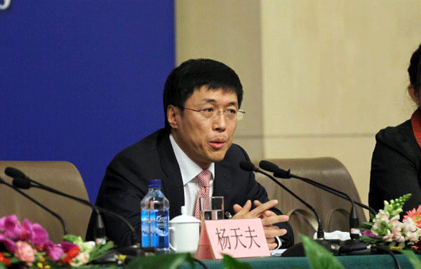 情趣自拍视频在线播放 西玛电机董事长杨天夫：我认为中国的服务行业有巨大的发展空间